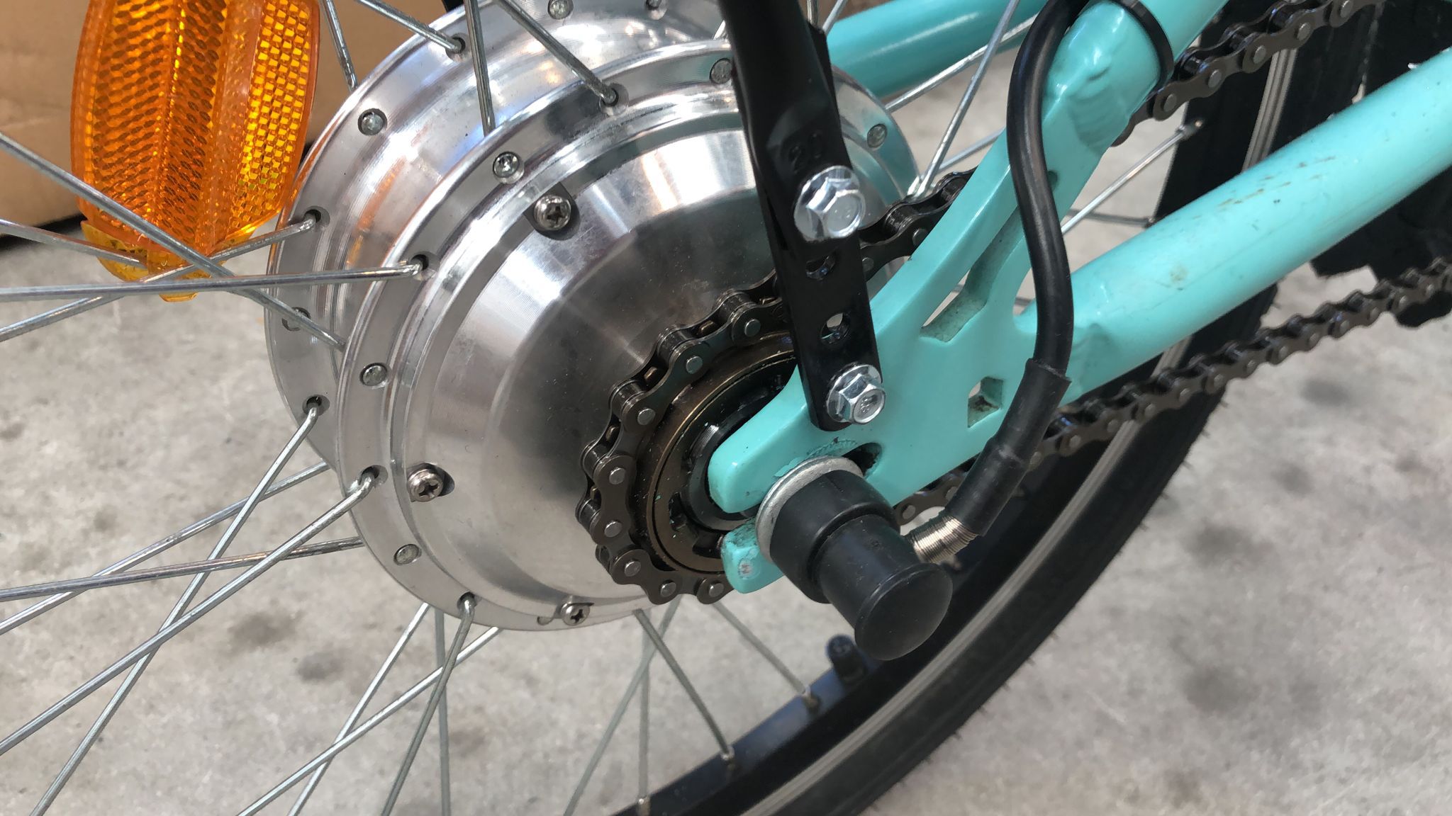 Triciclo Bianchi FICO 3 Ruote – Versione con cestini - immagine 3